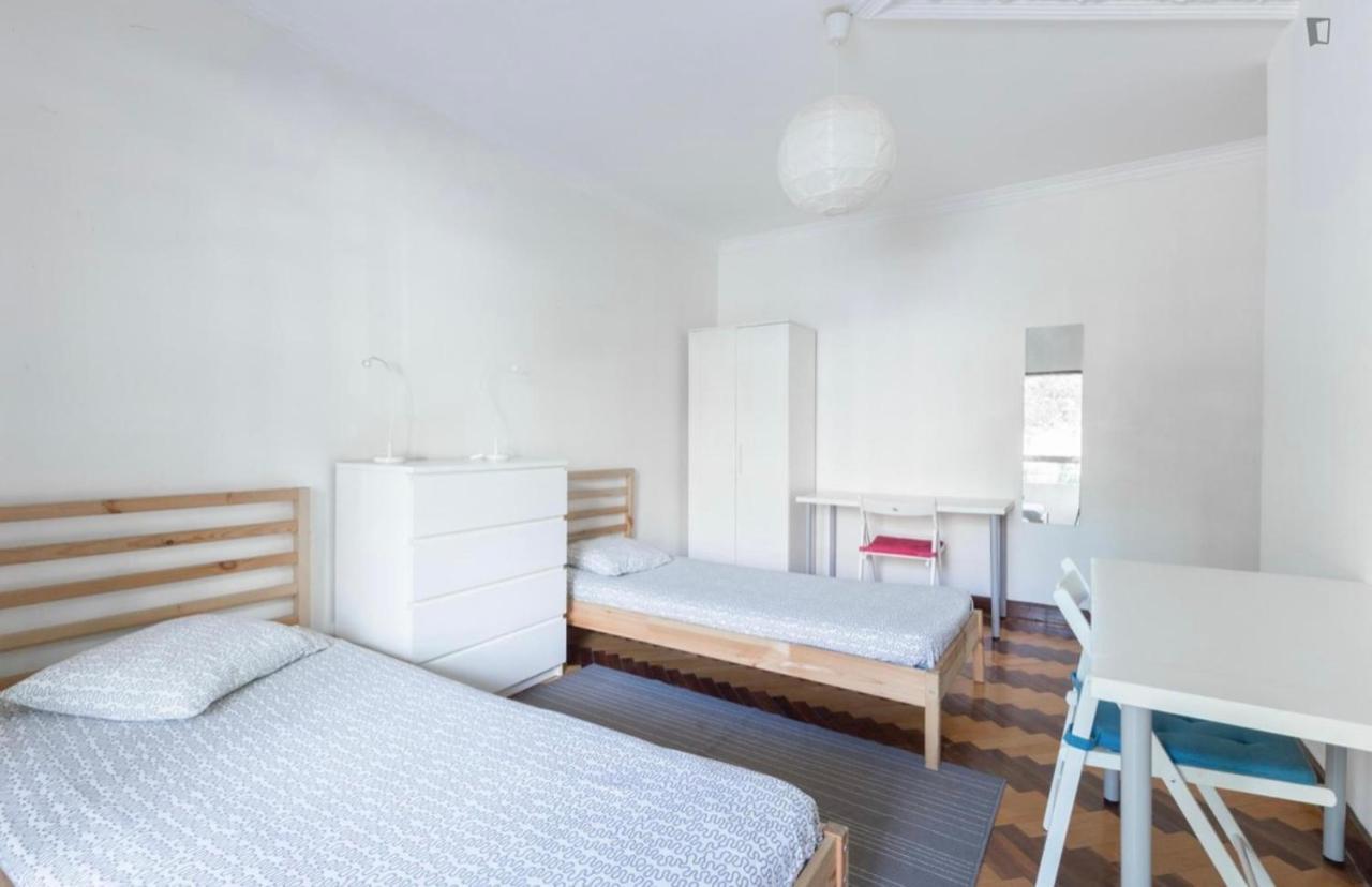 Asprela Guest House Porto Luaran gambar